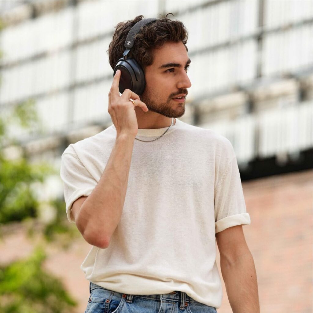 Best noise cancelling headphones with good bass